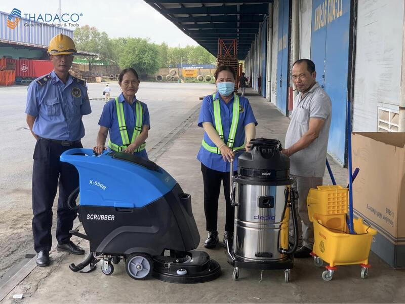 máy hút bụi khô và ướt