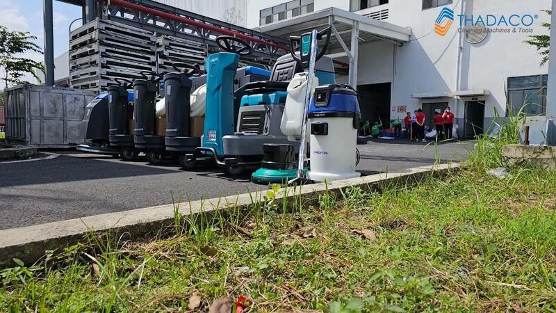 máy hút bụi khô và ướt