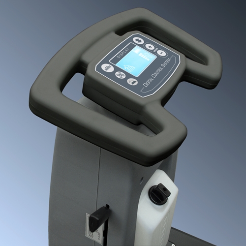 Máy chà sàn liên hợp ngồi lái LAVOR COMFORT XXS 66BT 4