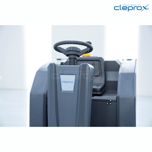 Xe quét rác công nghiệp ngồi lái CleproX SX-150 8