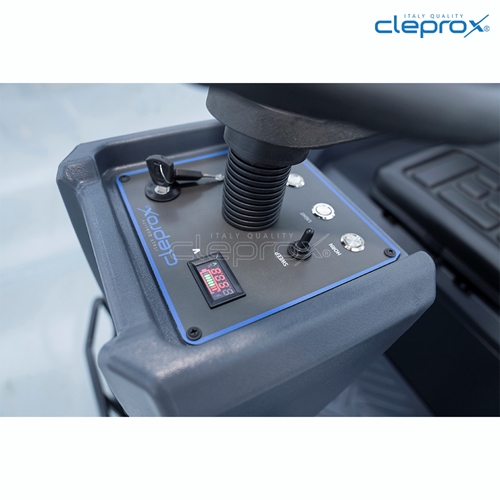 Xe quét rác công nghiệp ngồi lái CleproX SX-150 10