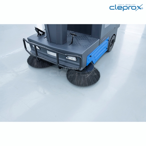 Xe quét rác công nghiệp ngồi lái CleproX SX-150 11