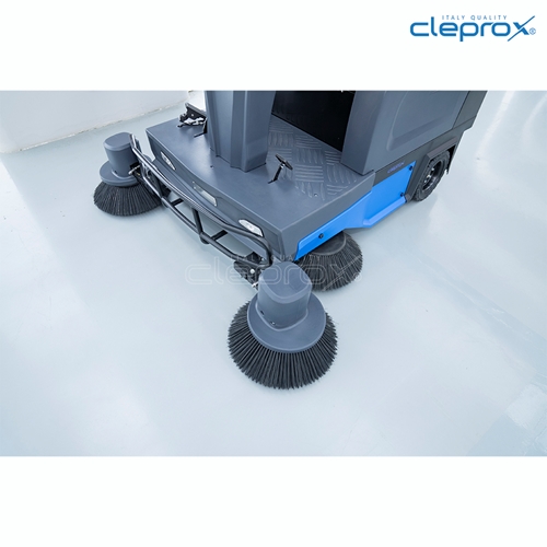 Xe quét rác công nghiệp ngồi lái CleproX SX-200 3
